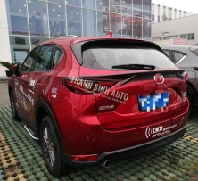 Đuôi gió dưới kính hậu MAZDA CX5 2018